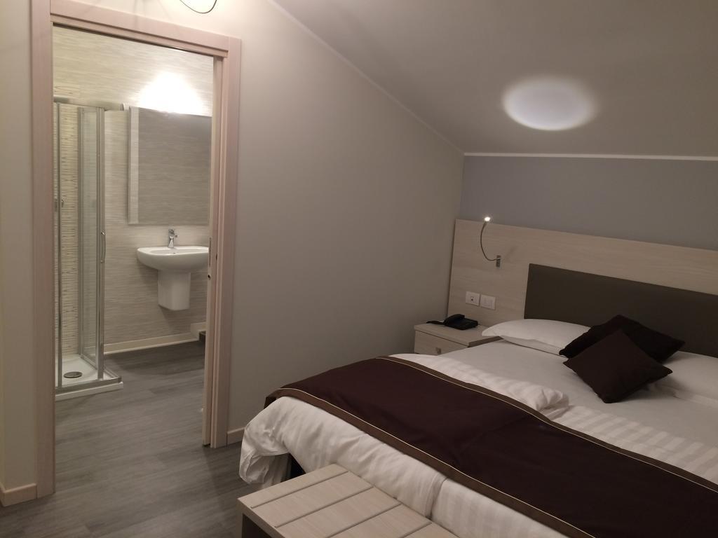 Hotel Dogana Sirmione Kültér fotó