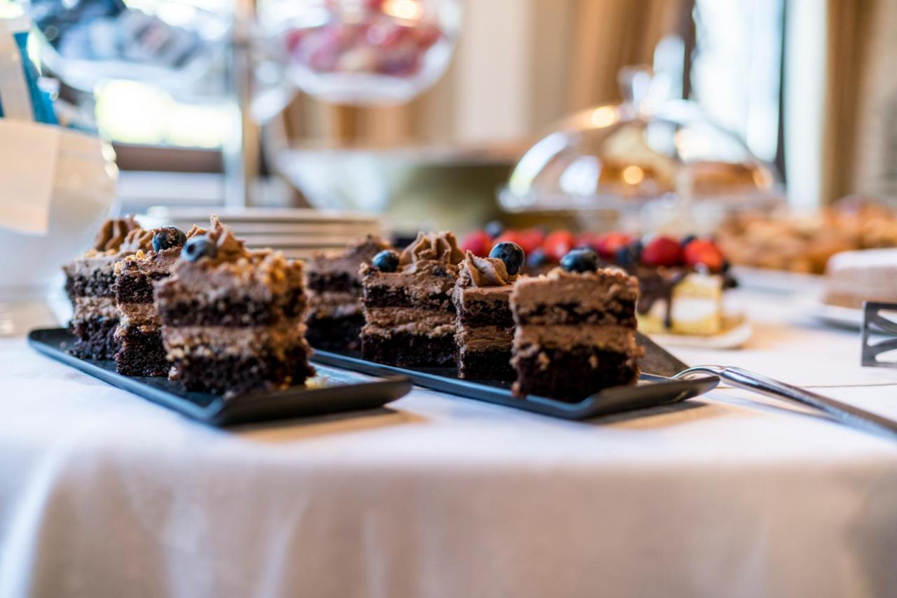 Hotel Dogana Sirmione Kültér fotó