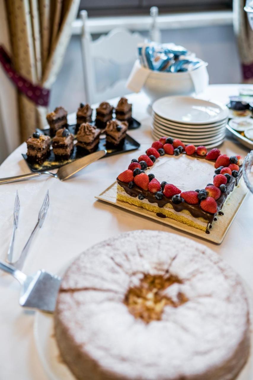 Hotel Dogana Sirmione Kültér fotó