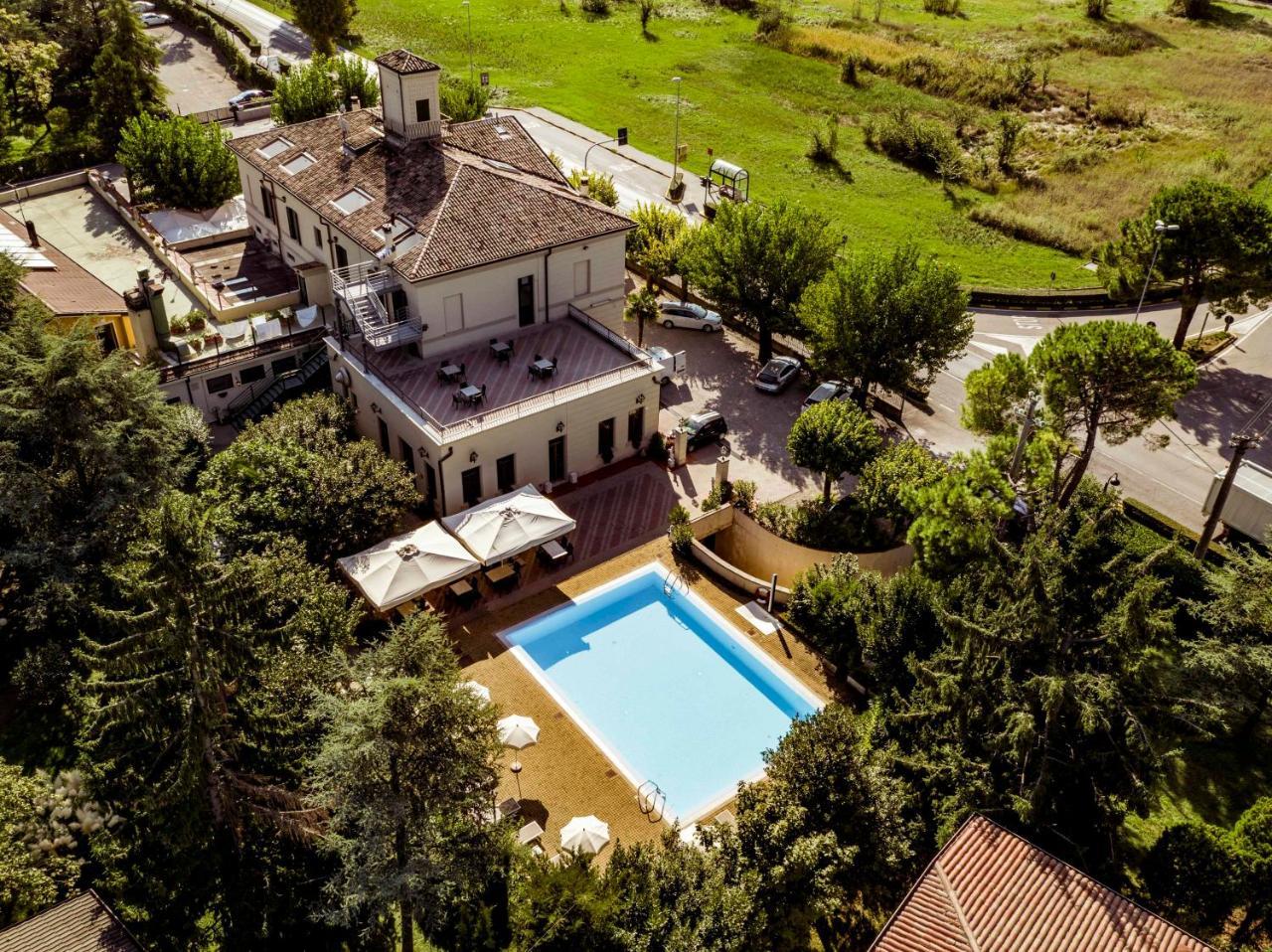 Hotel Dogana Sirmione Kültér fotó