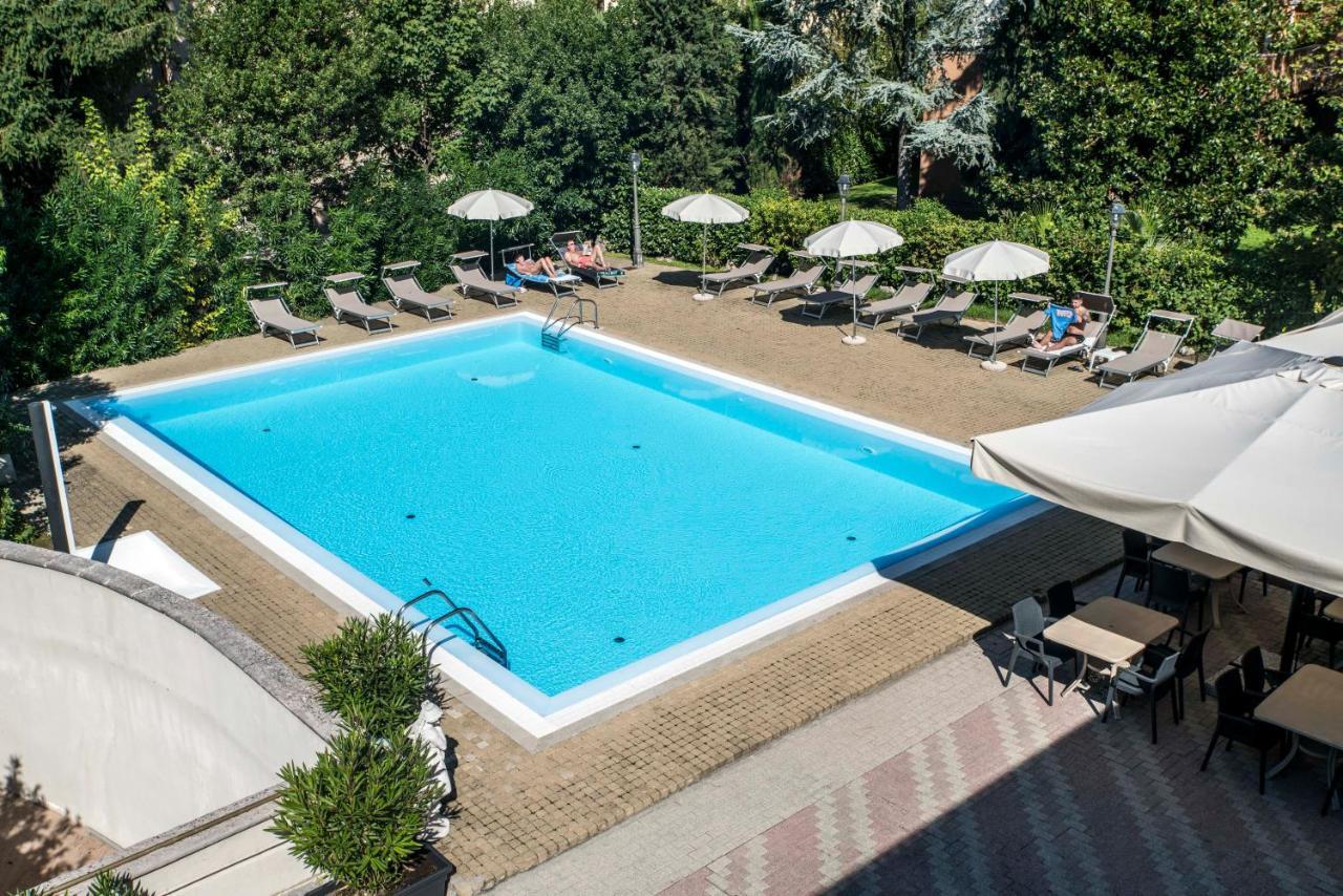 Hotel Dogana Sirmione Kültér fotó